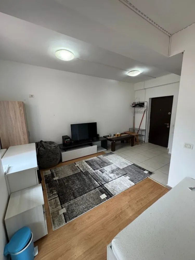 Garsoniera complet mobilata - Militari Residence - TVA INCLUS !!

COMISION 0%

Vă prezentăm o garsonieră deosebită, situată în cartierul Militari Residence, într-un bloc modern cu regim de înălțime P+8, poziționat strategic pentru a vă oferi confort și accesibilitate.

Detalii proprietate:

- Tip: Garsonieră
- Etaj: Intermediar
- Finalizata - mutare imediata !!
- Locație: Militari Residence

Avantaje:

- Bloc nou, construit cu materiale de calitate, garantând un standard ridicat de confort.
- Poziție excelentă, în imediata apropiere a mijloacelor de transport în comun, pentru o deplasare facilă către orice zonă a orașului.
- Acces rapid la instituții educaționale (școli publice), centre comerciale, supermarketuri și mall-uri.
- Zonă liniștită, ideală pentru locuit sau investiție.

Acum este momentul să achiziționați locuința visurilor dumneavoastră!

Contactați-ne pentru mai multe detalii și programarea unei vizionări.