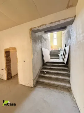 Cladire 1200mp, zona Gării