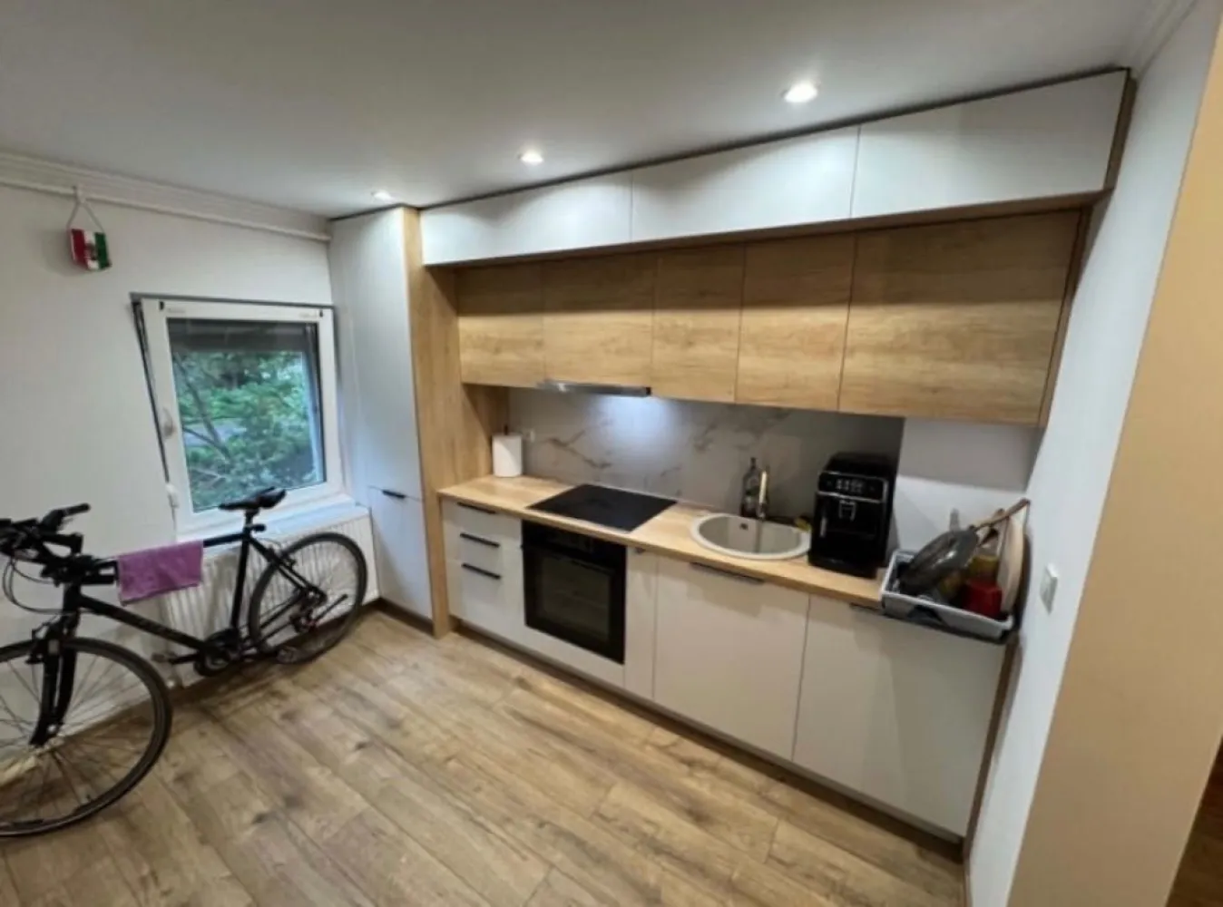 BRASADAS vinde ap 2 cam la PARTER in Micro 16. - Agenția imobiliara BRASADAS vinde apartament cu doua camere în Micro 16 la Parter. 
Bucătăria recent renovată.
Www.brasadas.com