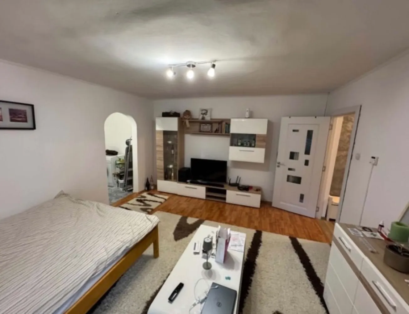BRASADAS vinde ap 2 cam la PARTER in Micro 16. - Agenția imobiliara BRASADAS vinde apartament cu doua camere în Micro 16 la Parter. 
Bucătăria recent renovată.
Www.brasadas.com
