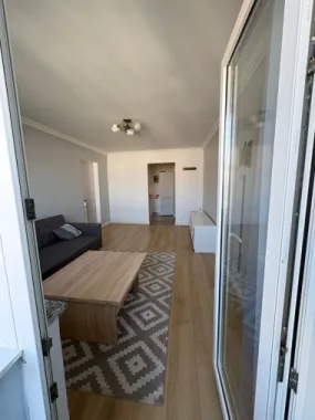 Vând apartament 2camere zona Carpați 1.