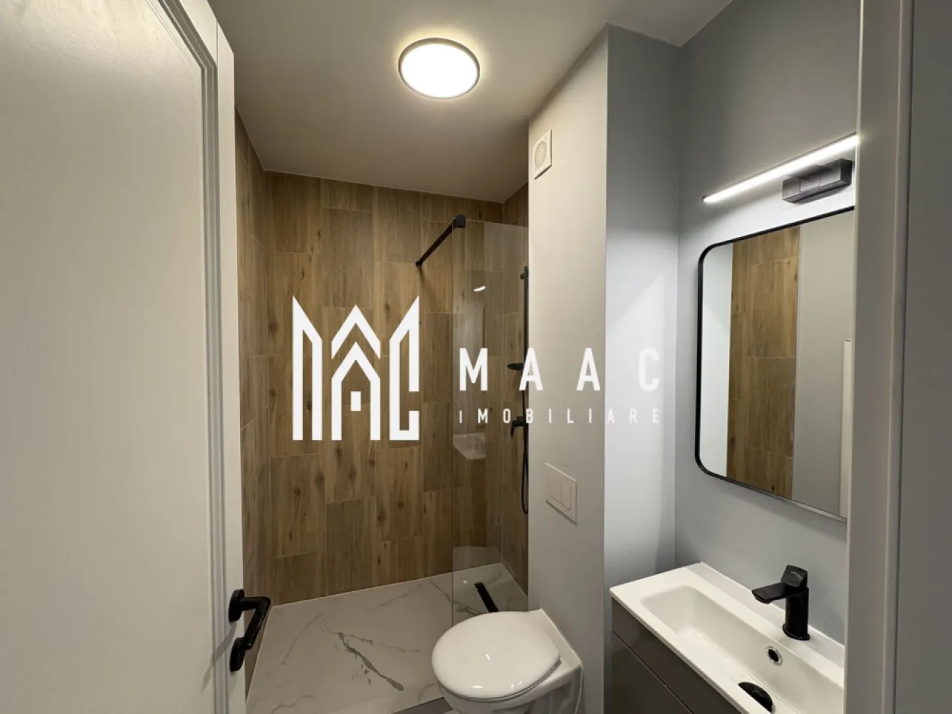 Apartament 2 camere I Bloc cu lift I Mobilat I - MAAC imobiliare va propune spre vânzare un apartament cu 2 camere,la cheie cu centrală și calorifere , situat la et 5, bloc reabilitat în totalitate, amplasat în zona Lazaret, aproape de ieșirea pe autostradă de magazine și la 3 min de promenada mall Apartamentul este mobilat și utilat Pentru mai multe detalii precizați ca ați văzut anunțul cu ID CP2894099 }}