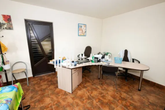 Spatiu Comercial | 78MP | 4 camere