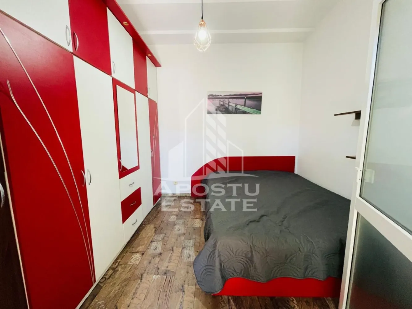 Casa cu 3 camere curte interioara -Zona Ultracentrala