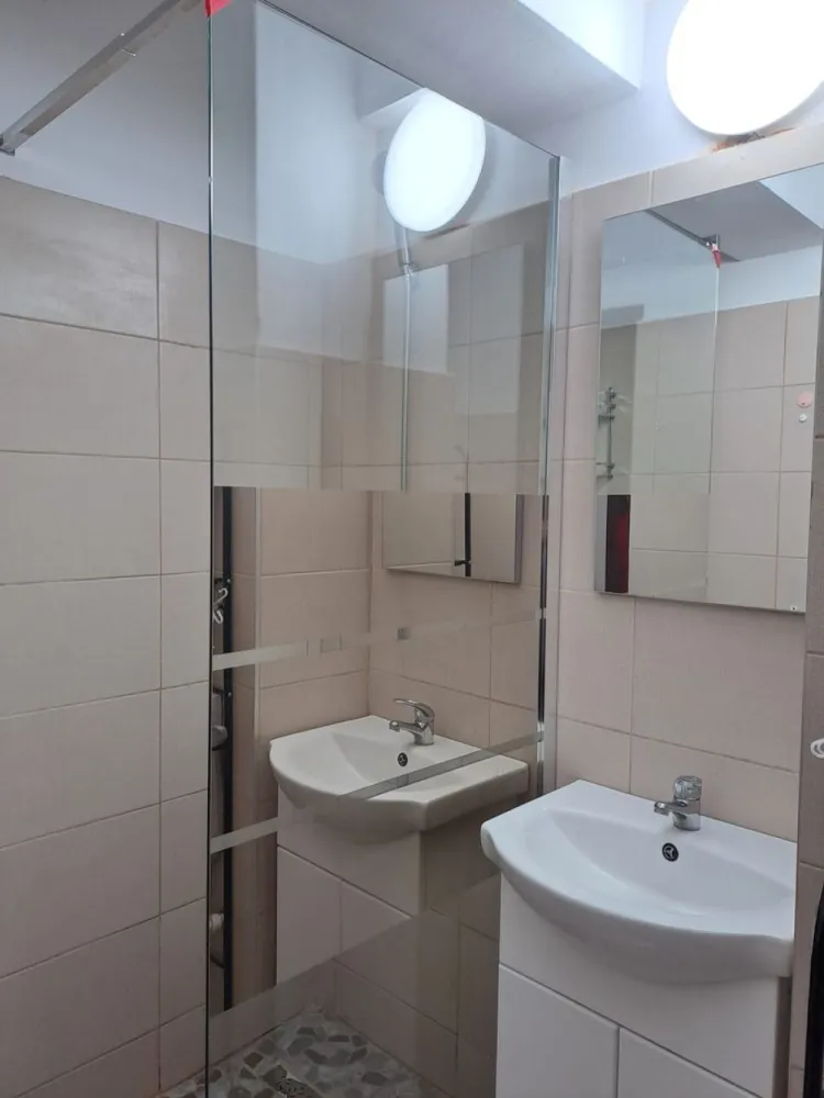 De inchiriat apartament 2 camere Ultracentral, et. 1, 1800 lei