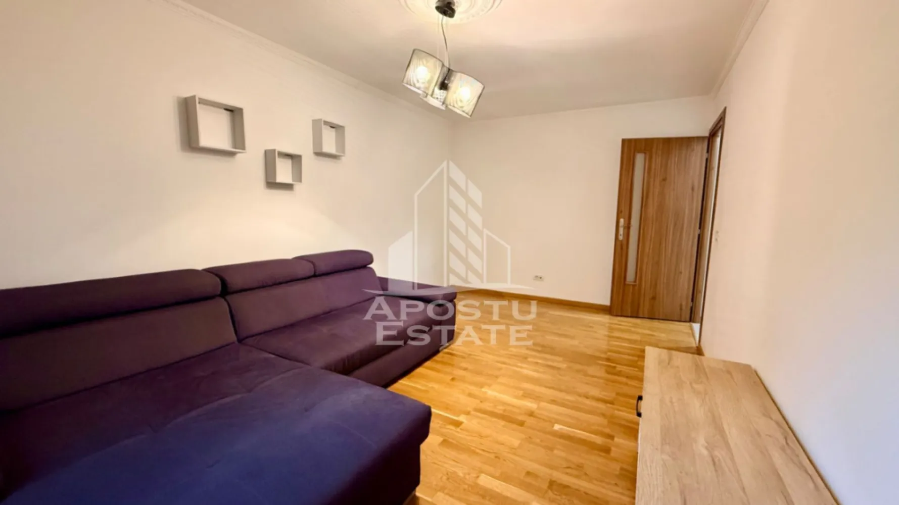 Apartament cu 3 camere de vanzare, Zona Lipovei, Timisoara