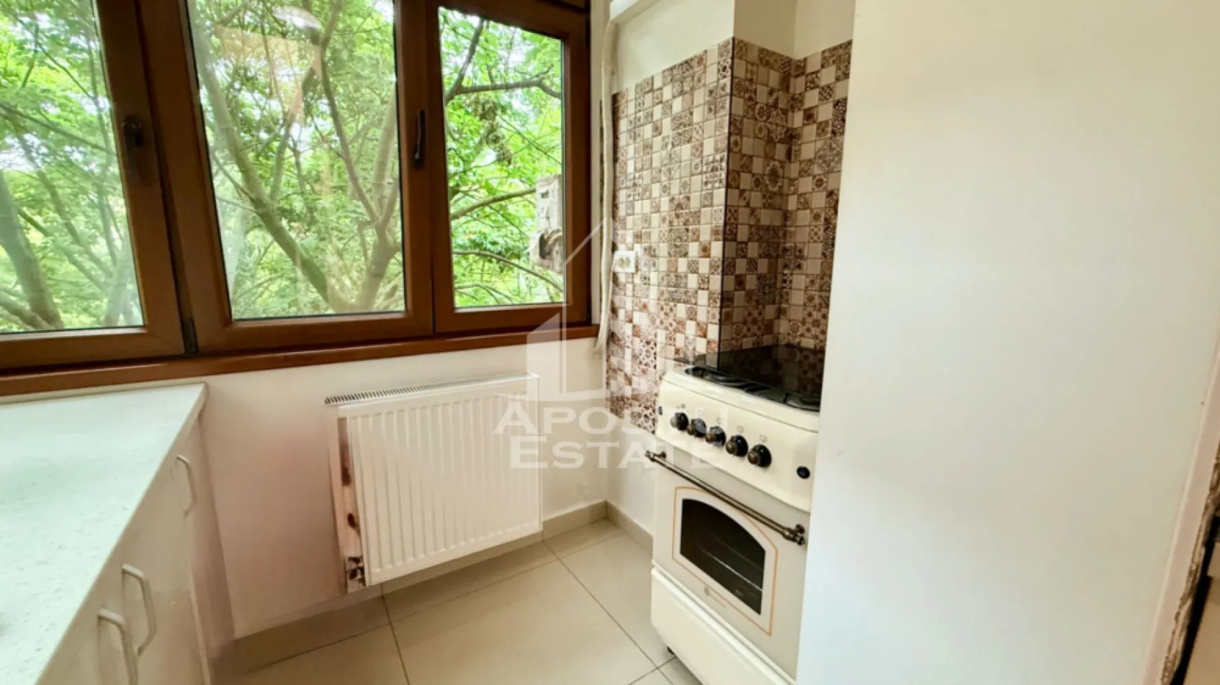 Apartament cu 3 camere de vanzare, Zona Lipovei, Timisoara