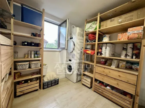 Casa individuala cu 4 camere de vanzare in Utvin, Timisoara