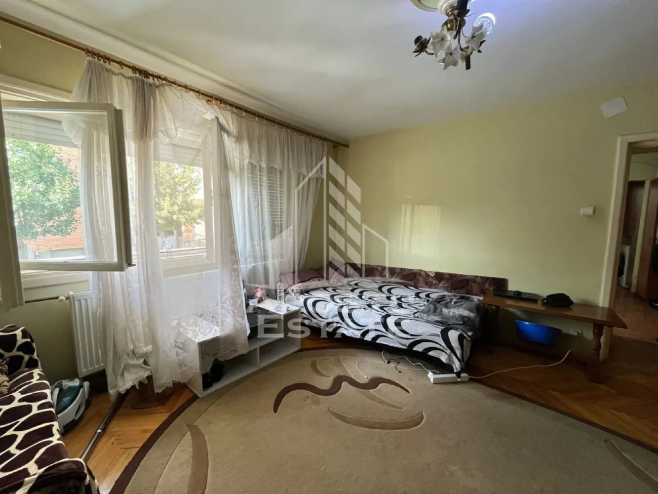 Apartament doua camere, decomandat, Sagului