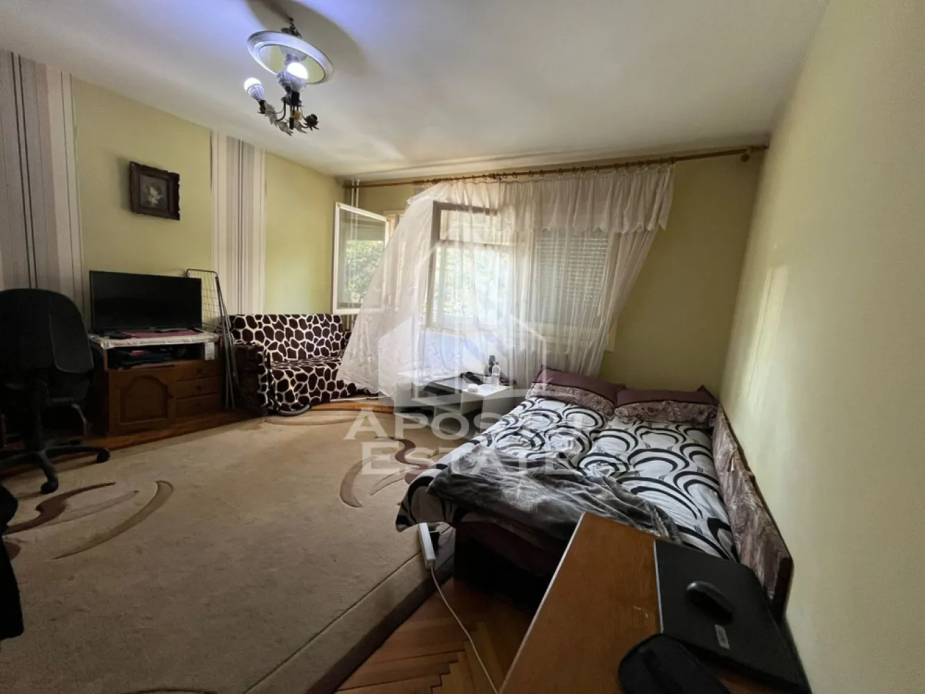 Apartament doua camere, decomandat, Sagului