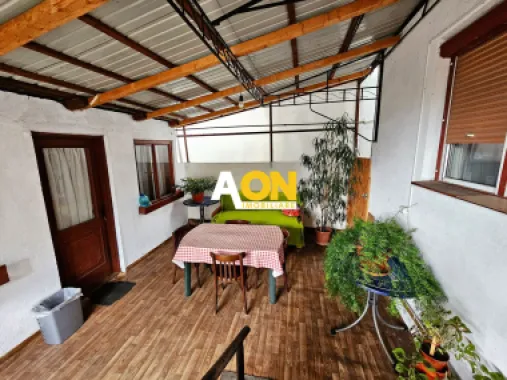 Casa 4 camere, S+P+1, semifinisata, 1424 mp teren, Oarda de Jos