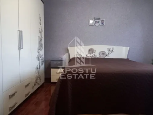 Casa, de vanzare, in Curtici.
