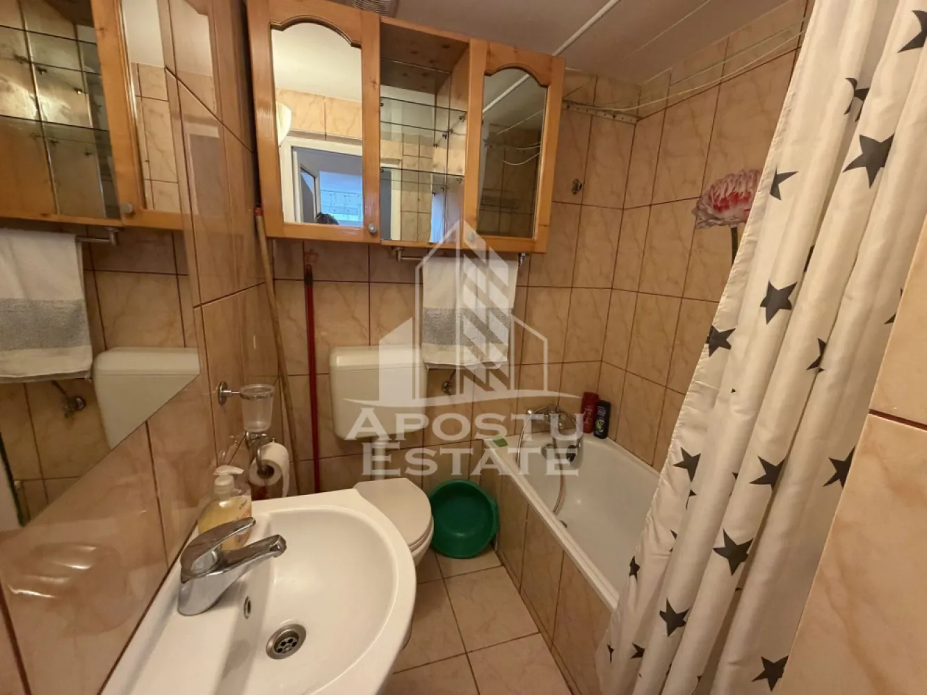 Apartament 3 camere, centrala proprie, zona Girocului