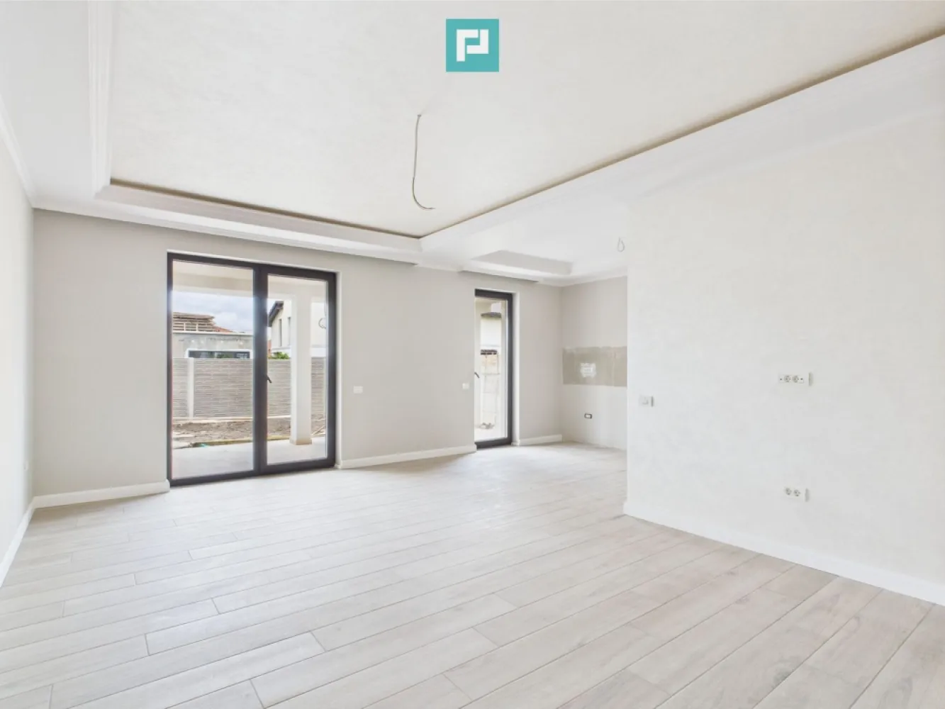 Duplex 5 camere în cartier Europa Mosnița Nouă - Oferim spre vânzare un duplex deosebit, situat în cartierul Europa, perfect pentru familii sau persoane care caută un cămin modern, spațios și confortabil.

Caracteristici principale:
• Compartimentare excelentă:
• Parter: living generos open-space cu bucătăria, birou, hol, baie complet utilată (inclusiv bideu).
• Etaj: 3 dormitoare, dintre care unul cu baie matrimonială si dressing , plus inca o baie care deserveste
celelalte dormitoare.

• Dotări moderne:
• Încălzire în pardoseală pentru un confort optim.
• Instalație pentru climatizare și camere video.
• Acoperiș din țiglă Bramac, durabil și estetic.
• Spații exterioare:
• Terasă de 16 m² pentru relaxare.
• Curte de 258 m², ideală pentru amenajări și activități în aer liber.
• Conexiuni și facilități:
• Toate utilitățile disponibile: apă, gaz, curent, canalizare.
• Amplasare excelentă, la doar 100 m de Lidl și alte puncte de interes.
• Construcție de calitate:
• Instalație electrică și termică de la Gewiss, garantând siguranța și eficiența energetică.
-Curte nivelata cu pamant de umplutura si tevi pentru irigat,

 Preț 220 000 € – Locuința complet finisată, cu băile mobilate și utilate cu materiale Premium.

Pentru cine este potrivită această proprietate?

Ideală pentru familii numeroase, persoane care lucrează de acasă sau oricine caută un cămin modern, spațios și într-o locație liniștită, dar accesibilă.

Contactează-ne acum pentru mai multe detalii și pentru a programa o vizionare!

Daniela Ianc- consultant imobiliar PropertyLab - 0722375289

e-mail: daniela.ianc@propertylab.ro

CP2333496
