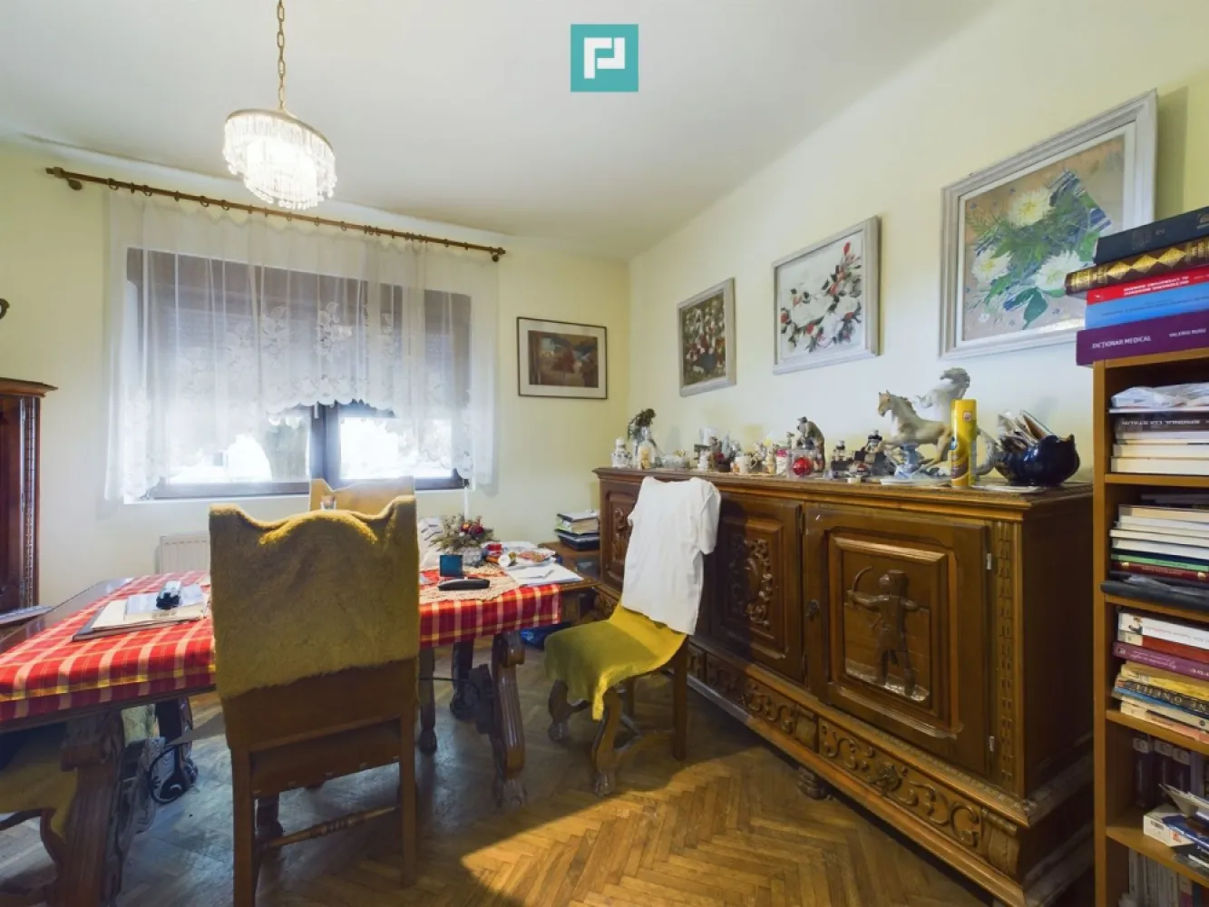 Proprietate multifuncțională într-o locație Centrală