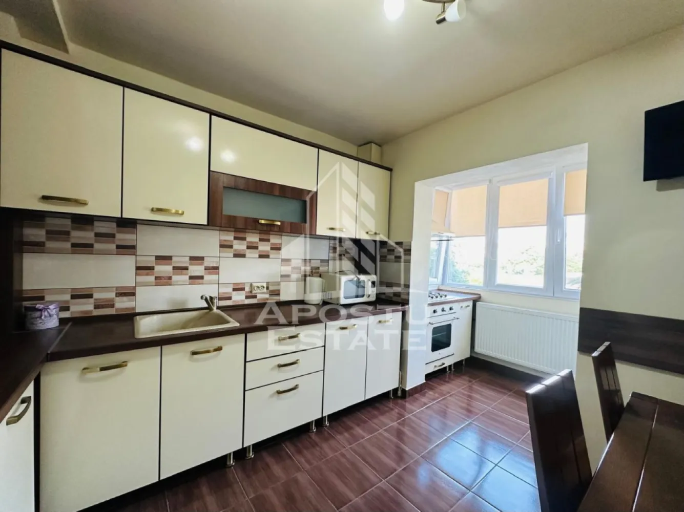 Apartament 2 camere zona Micalaca