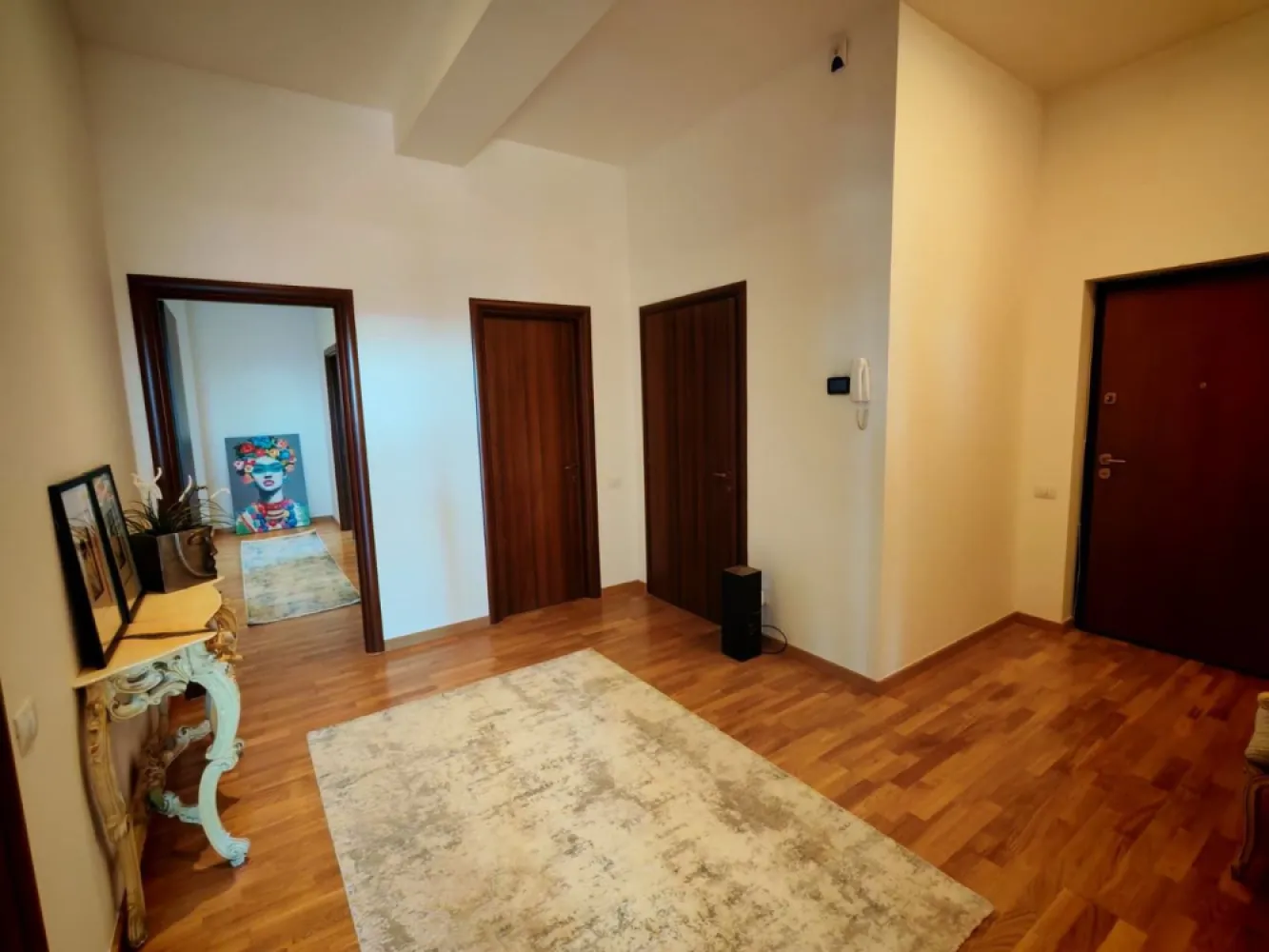 Penthouse 5 camere 250 mp lângă Ambasada SUA , zona Băneasa București