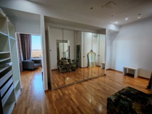 Penthouse 5 camere 250 mp lângă Ambasada SUA , zona Băneasa București