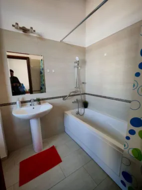 Penthouse 5 camere 250 mp lângă Ambasada SUA , zona Băneasa București