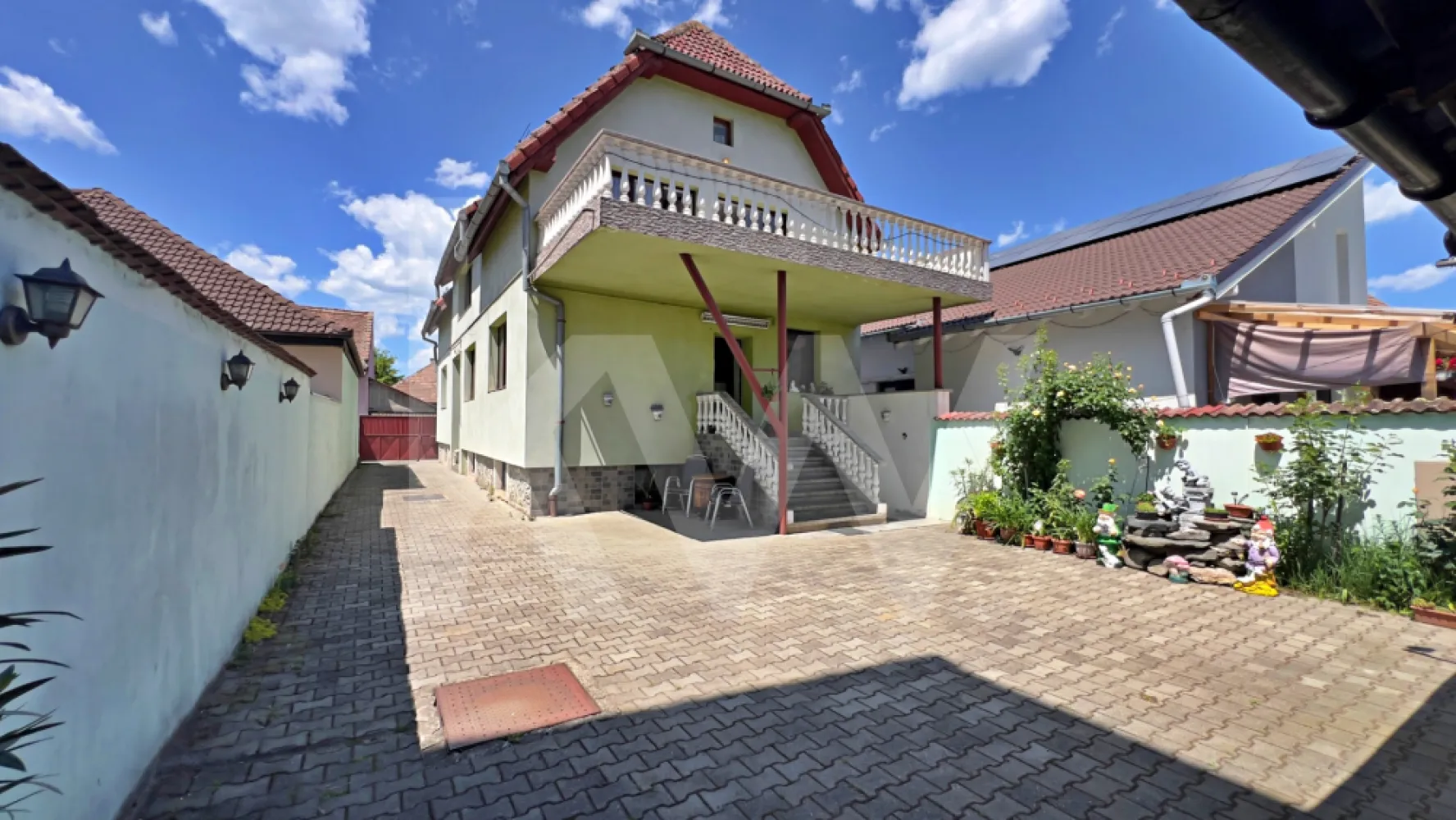 Casă 6 camere D+P+M-238 mp utili, 514 mp curte, Zona Cartier Kogalniceanu