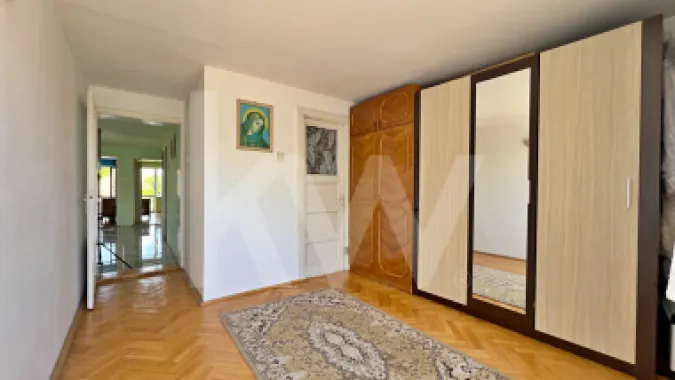 Casă 6 camere D+P+M-238 mp utili, 514 mp curte, Zona Cartier Kogalniceanu
