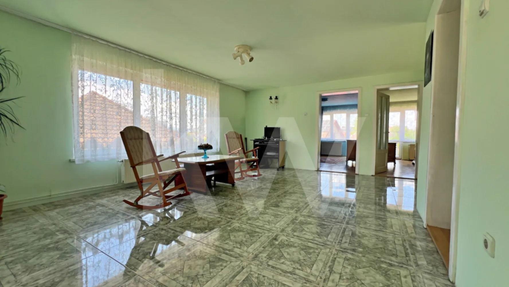 Casă 6 camere D+P+M-238 mp utili, 514 mp curte, Zona Cartier Kogalniceanu