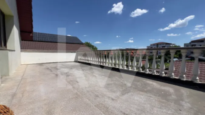 Casă 6 camere D+P+M-238 mp utili, 514 mp curte, Zona Cartier Kogalniceanu