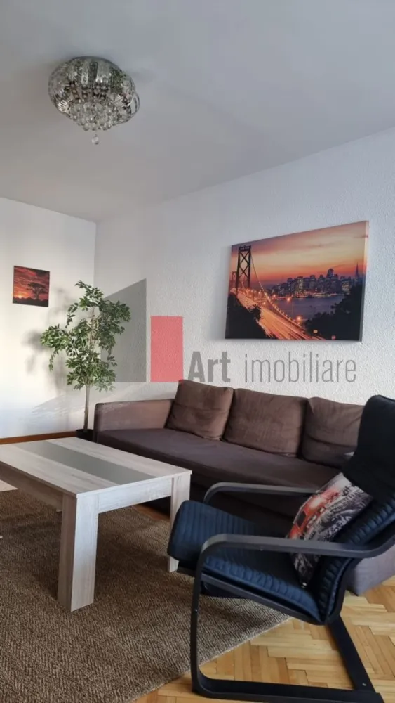 2 Camere Unirii - Tribunal - Va propunem spre vanzare un apartament cu 2 camere situat pe Bulevardul Unirii - Tribunal, Etaj 2/8, decomandat, mobilat si utilat complet, renovat, 3 baalcoane, gresie, faianta, parchet, termopan, aer conditionat, vedere spate, bloc monolit, 70 m.p.,