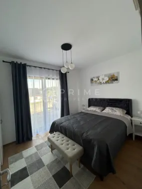 Casă modernă de închiriat – Eleganță și confort în Livezeni