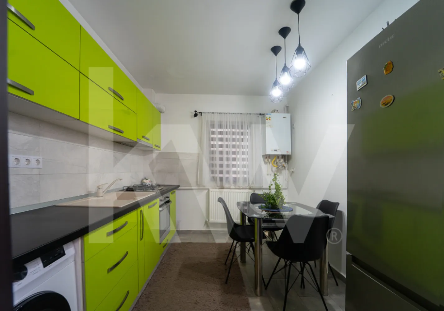 Apartament 3 camere cu curte proprie 104 mp