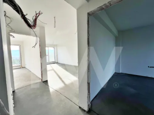 Apartament 3 camere, două băi, curte 50 mp -Natura la tine acasă! Cristian-SiBiU