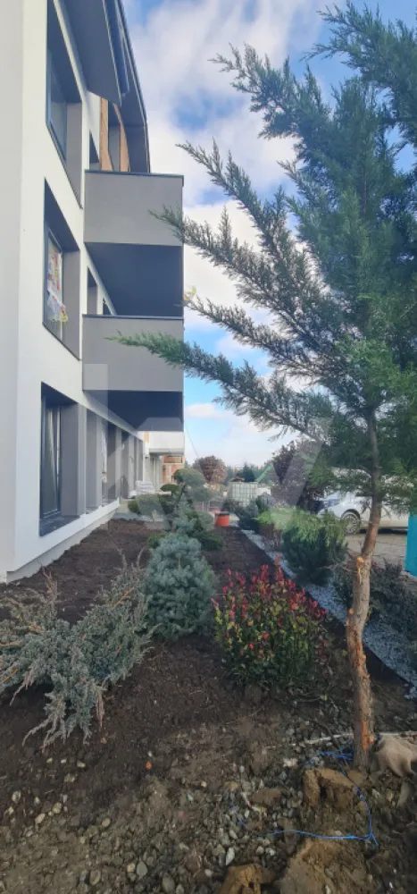 Apartament 3 camere, două băi, curte 50 mp -Natura la tine acasă! Cristian-SiBiU
