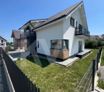 Casă de Vânzare în Cristian, Sibiu - 4 Camere, 2 Terase, Teren 486
