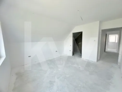 Casă de Vânzare în Cristian, Sibiu - 4 Camere, 2 Terase, Teren 486