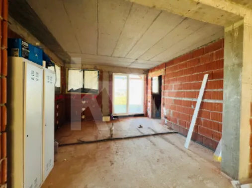 Casa unifamilială mare 5 cam, garaj, curte. Întabulată. Fughiu Oradea