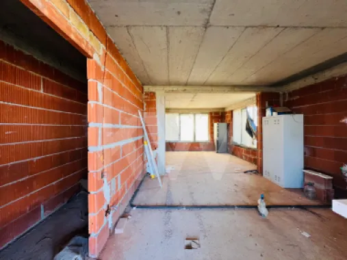 Casa unifamilială mare 5 cam, garaj, curte. Întabulată. Fughiu Oradea