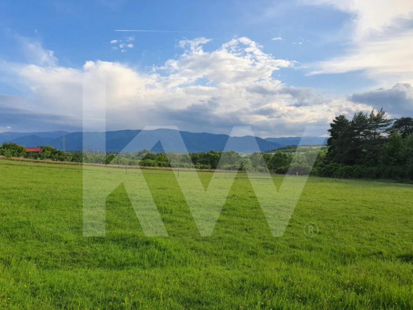 Teren intravilan, 1450 mp de vânzare în Cisnadie, zona Soma -Investiție ideală! - Vând teren intravilan cu o suprafață de 1450 mp, situat în Cisnadie, zona Soma, cu deschidere de 28 ml. Terenul este ideal pentru investiții, având potențial pentru diverse proiecte de dezvoltare.

Caracteristici principale:

Suprafață: 1450 mp
Deschidere: 28 ml
Tip teren: Intravilan
Localizare: Cisnadie, zona Soma
Coordonate GPS: 45°43'47"N 24°10'40"E

Beneficii:

           Locație excelentă în zona Soma, aproape de facilități și servicii
           Ideal pentru dezvoltare rezidențială sau comercială
           Investiție sigură cu potențial de apreciere în timp
Contact:
Pentru mai multe detalii și vizionări, vă rugăm să ne contactați.

Nu ratați ocazia de a investi într-un teren cu potențial ridicat în Cisnadie!