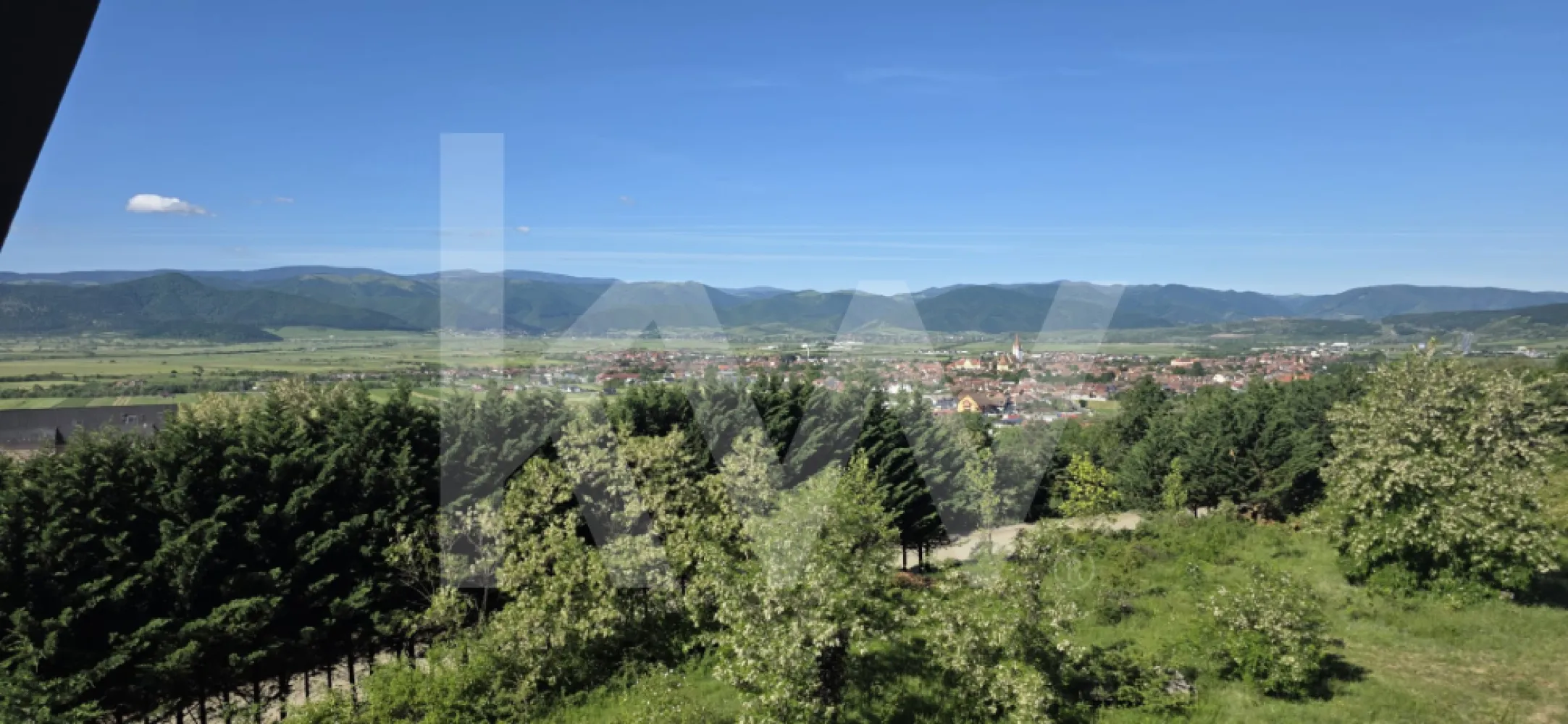 Apartament 3 camere, două băi, terasa 7 mp.-Natura la tine acasă! Cristian-SiBiU