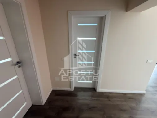 Apartament cu 2 camere, de inchiriat, Giroc, Parcare