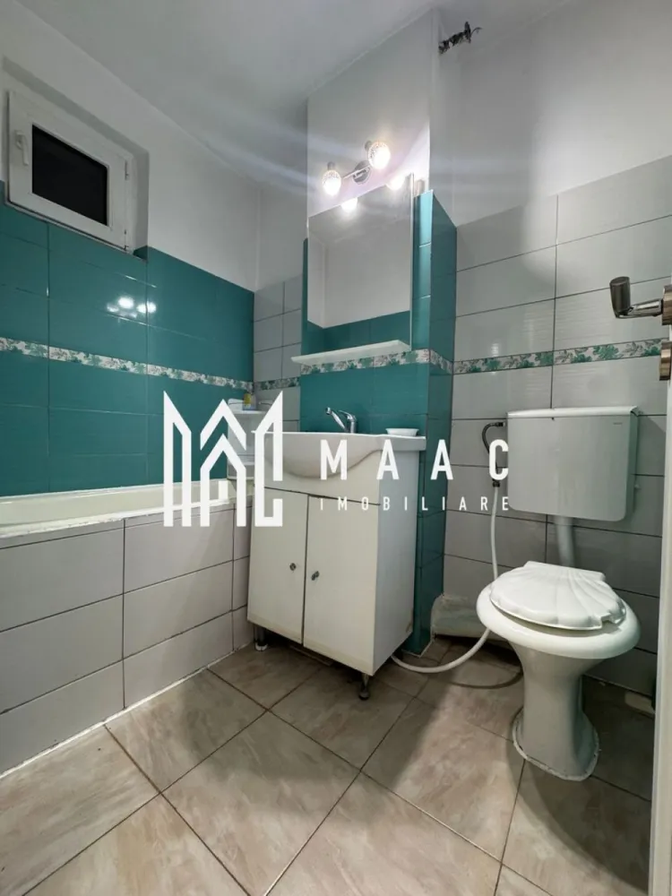 Apartament 2 camere | Zona Nord | Mutare imediata | Etaj 3 - Apartament 2 camere de vânzare – Râmnicu Vâlcea, Str. Matei Basarab

MAAC Imobiliare vă propune spre vânzare un apartament cu 2 camere, situat pe strada Matei Basarab din Râmnicu Vâlcea, într-o zonă foarte bine poziționată, în apropiere de Piața Nord, biserică, magazine, spital și unități de învățământ.

Detalii proprietate:

* Etaj 3, poziționat la mijlocul blocului
* Bloc dotat cu lift
* Suprafață utilă: 46,24 mp
* Suprafață construită: 51,03 mp
* Compartimentare practică:
 * Dormitor
 * Sufragerie
 * Bucătărie
 * Baie cu geam pentru aerisire naturală
 * Balcon

Avantaje:

* Vedere panoramică
* Apartament finisat clasic, bine întreținut
* Zonă liniștită și accesibilă
* Aproape de toate punctele de interes: piață, magazine, spital, școli și licee
* Se acceptă achiziția prin credit imobiliar

Pentru informații suplimentare și programarea unei vizionări, contactați MAAC Imobiliare. CP 3135382