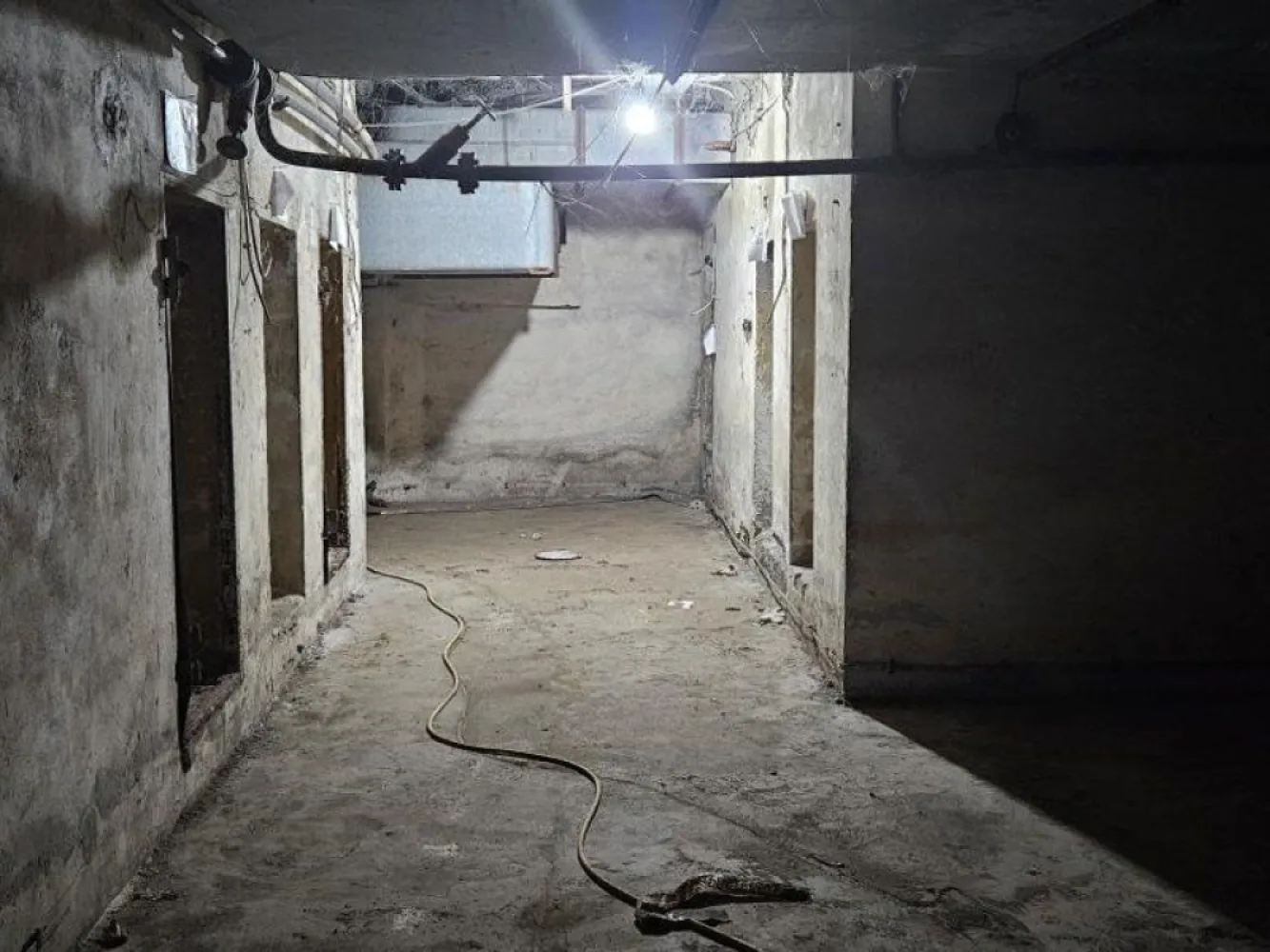 Drumul intre Tarlale spatiu 550 mp - Depozit cu suprafata de 550 mp situat in zona Theodor Pallady din bucuresti. Spatiul este compartimentat compartimentat in 1camere. Este situat la etajul demisol intr-o cladire construita in anul 1980 el este recomandat pentru spatiu logistic.