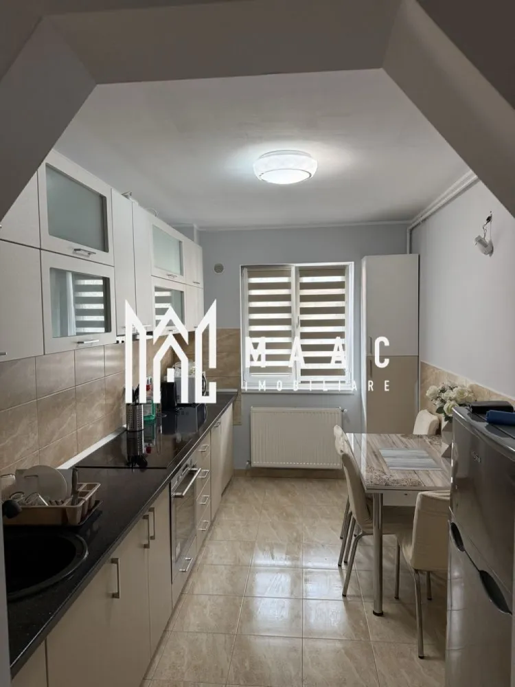 Apartament 2 camere | Pet friendly | Loc de parcare | Terezian - MAAC Imobilare vă propune spre închiriere un apartament de 2 camere, amplasat la etajul 2/4 al unui imobil dotat cu lift, situat în zona Terezian.

Compartimentare:

- Hol generos de acces
- Sufragerie cu acces la balcon
- Dormitor matrimonial
- Baie dotată cu cabină de duș

Apartamentul beneficieză de un loc de parcare privat

Se acceptă animale de companie

Se percepe o garanție în cuantumul unei luni de chirie.

Pentru mai multe detalii, specificați anunțul cu CP3136465.