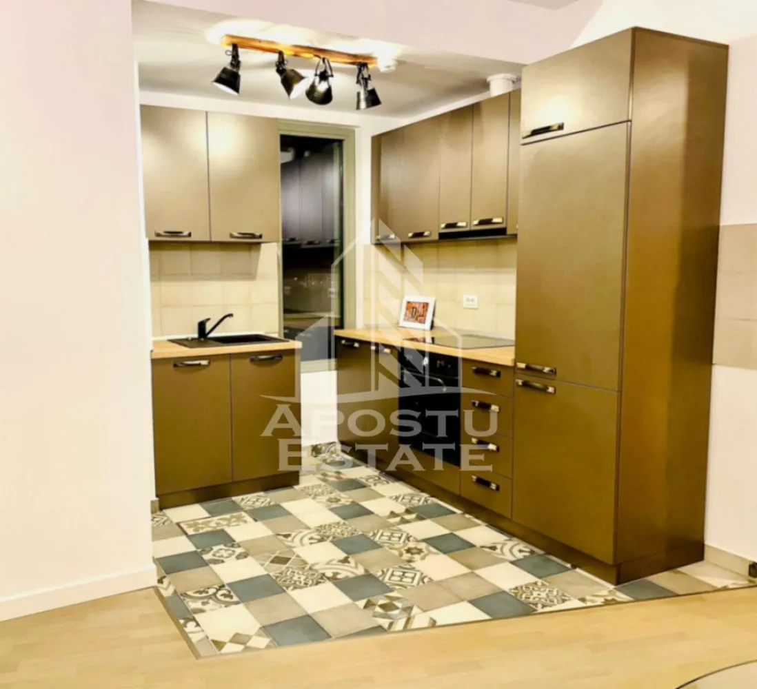 Apartament de vanzare cu 2 camere, Zona Take Ionescu, Timisoara - Agentia imobiliara APOSTU ESTATE va propune spre vanzare un apartament cu 2 camere open space situat la etajul 7 in zona Take Ionescu, Timisoara, judet Timis
Imobilul se intinde pe o suprafata utila de 60 mp si este compartimentat astfel:
- hol de acces
- living cu bucatarie open space
- dormitor
- baie cu cada
- balcon 
Confortul termic se realizeaza prin intermediul centralei pe imobil si al aerului conditionat. Smart home system pentru reglarea temperaturii.

Vecinatati:
- Mega Image
- Prospero
- IPJ Timis
- Piata Badea Cârțan
- Mijloace de transport in comun
- Facultatea de Medicina

Agentia imobiliara Apostu Estate va ofera consultanta bancara gratuita prin intermediul colaboratorilor nostri pentru alegerea celui mai potrivit tip de credit, astfel incat tu sa devi noul proprietar al acestui apartament.
Va asteptam cu drag la o vizionare!
ID INTERN : CP3130435