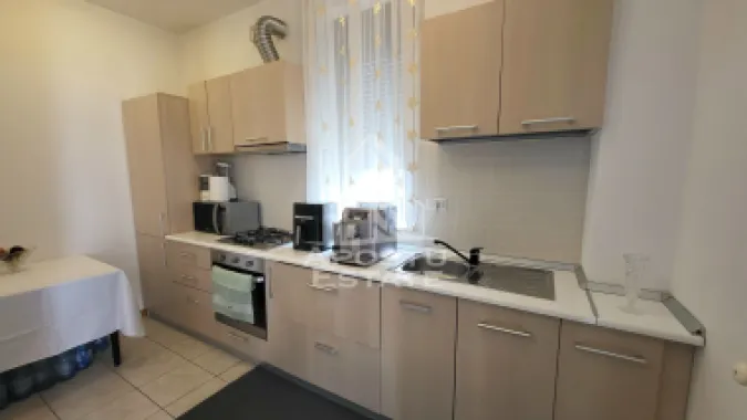Apartament cu 3 camere,2 bai,mobilat,etaj 1,Dumbravita Kaufland