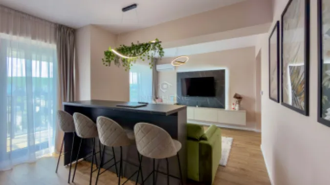 Apartament cu 2 camere, Parcare, West City Tower