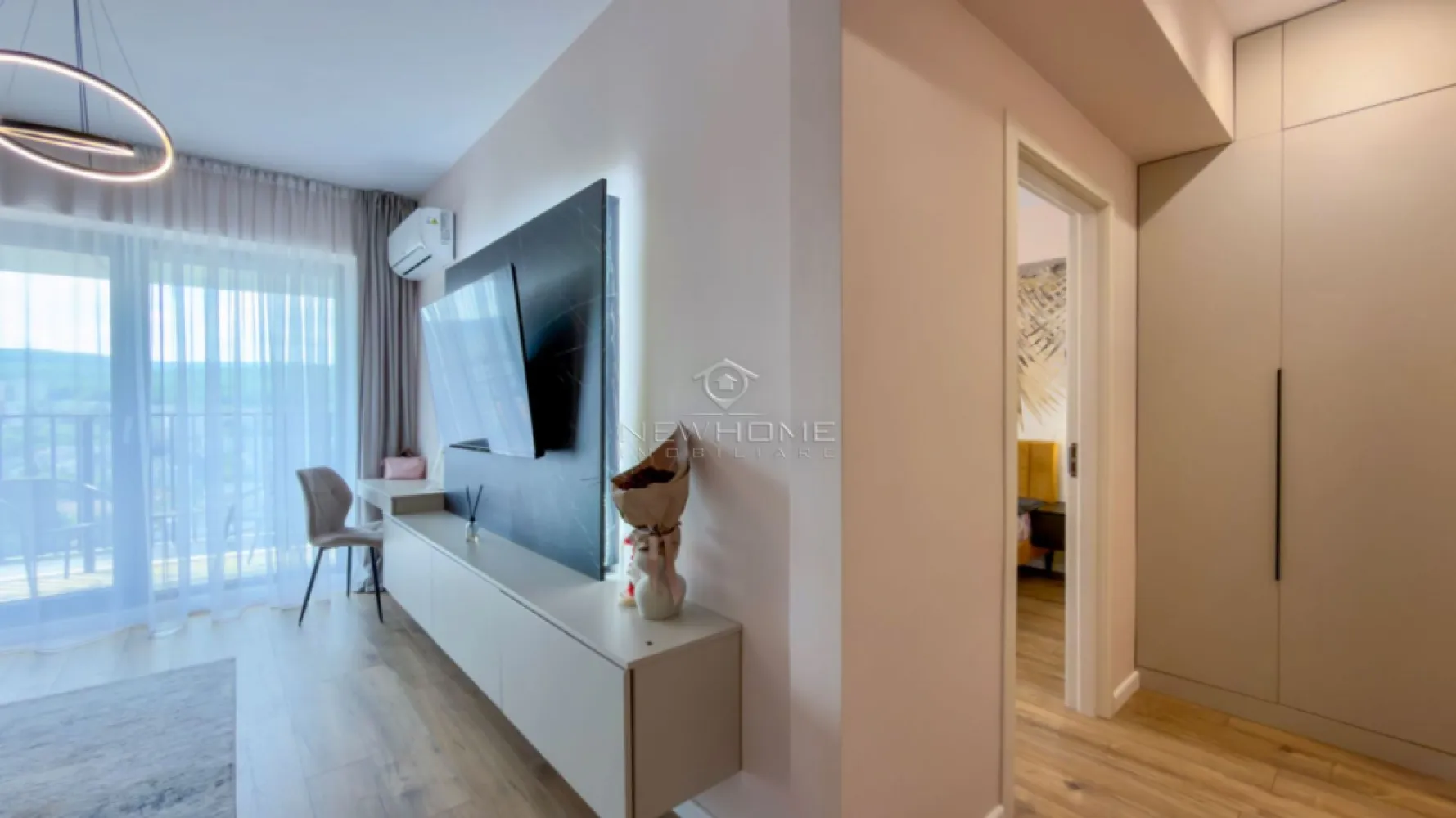 Apartament cu 2 camere, Parcare, West City Tower