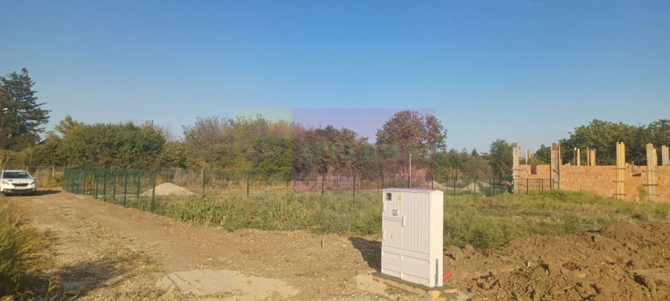 Săbăreni, lot de casă 500 mp, curent lângă teren - Săbăreni, teren intravilan construibil cu suprafata de 500 mp, cu 18 m front stradal. Zona rezidentială, locuințe parter sau p+1E, cu posibilitate racordare la rețeaua de curent electric. Preț lot 500 mp + cotă de drum = 19.500 EUR. Nu se plătește comision sau TVA
