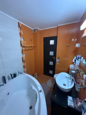Rahova Str Doina apartament 2 camere mobilate si centrala termica
