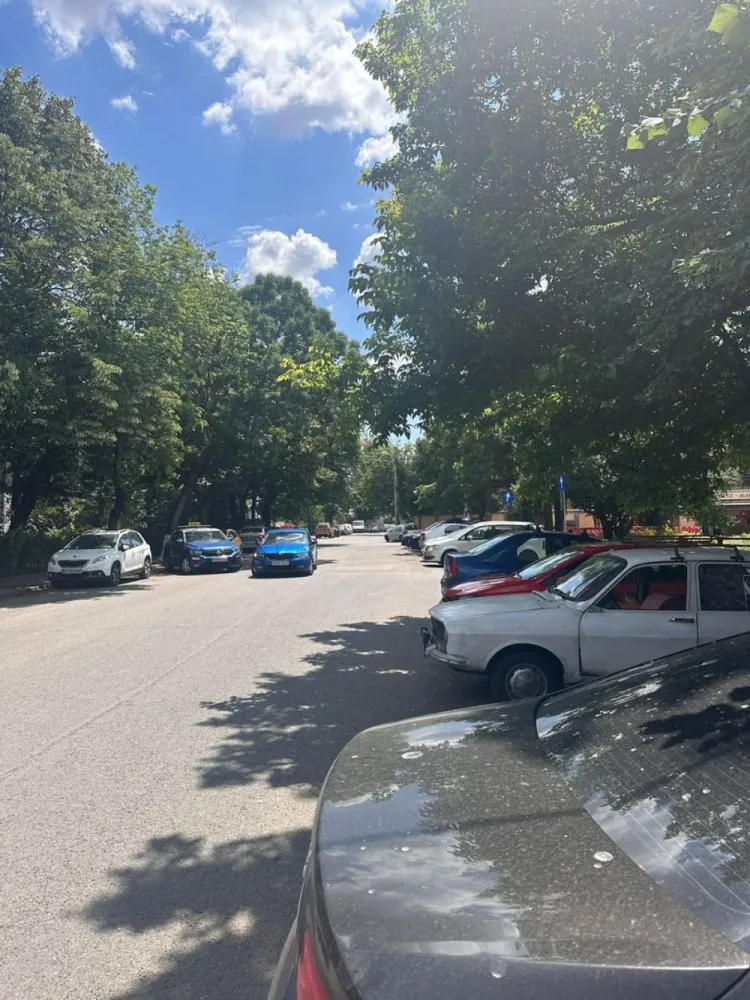 Rahova Str Doina apartament 2 camere mobilate si centrala termica