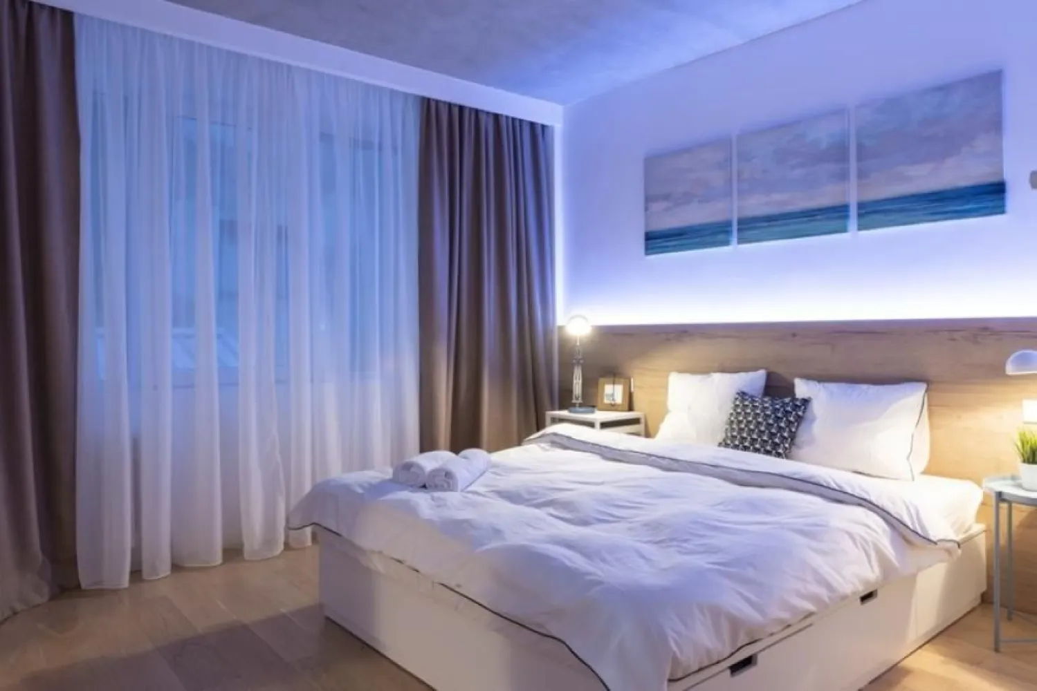 Apartament 3 camere, Sala Palatului, Blocul turn, etaj1